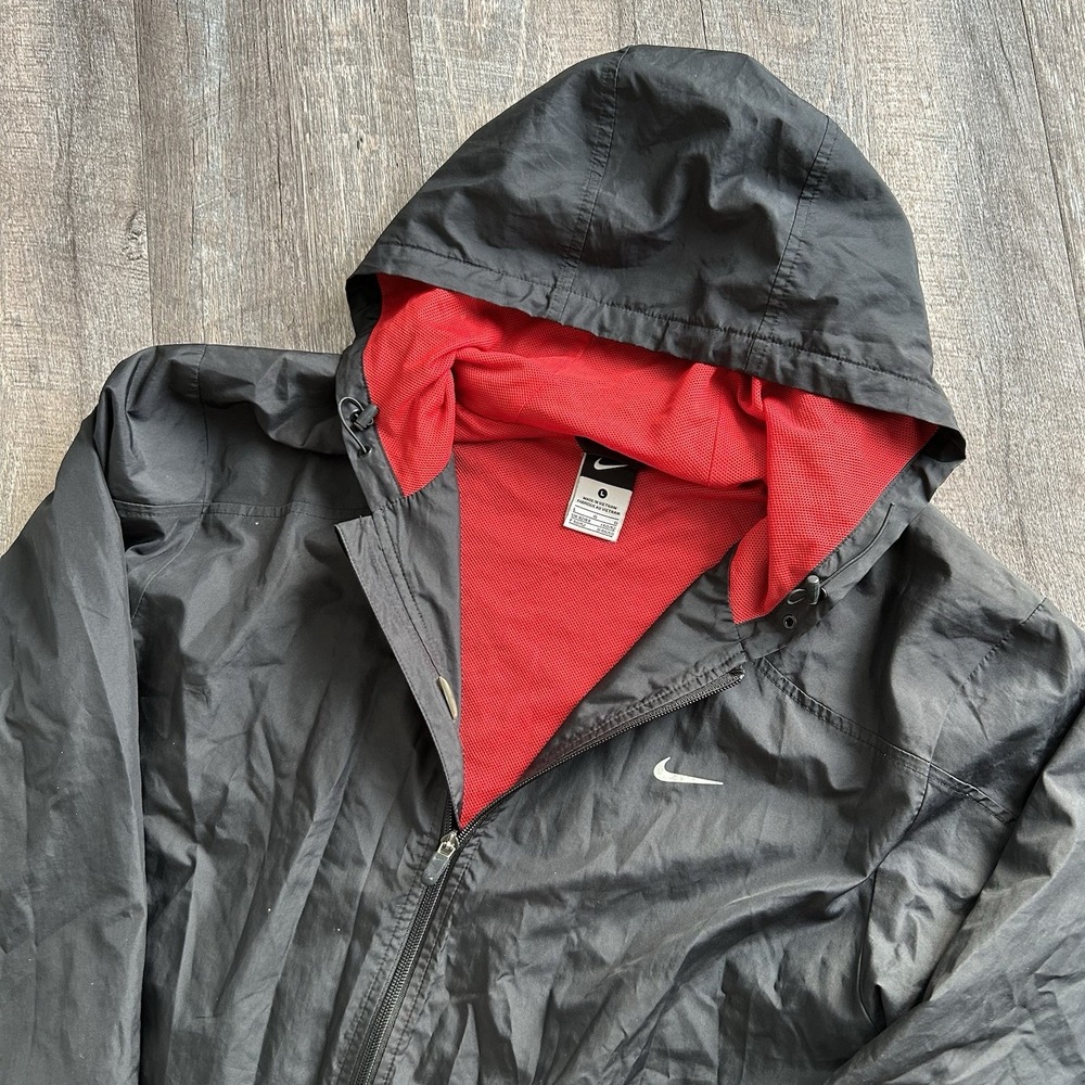 Nike Windbreaker Jacket Men's L Black Red Mesh Lined Hooded Full Zip Reflective